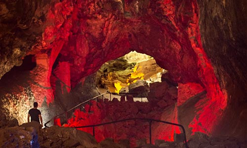 Excursion to Cueva de los Verdes and Jameos del Agua - Northern Treasures Express