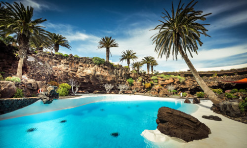 Private excursion to Timanfaya, Lago Verde and Jameos del Agua