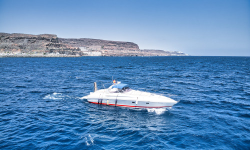 Semiprivate boat to Güigüi beach and Peñón Bermejo